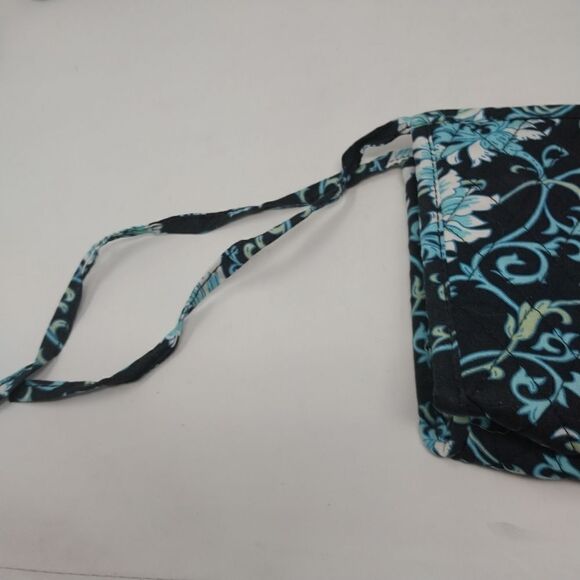 Set of two cosmetic bags. - Picture 11 of 13